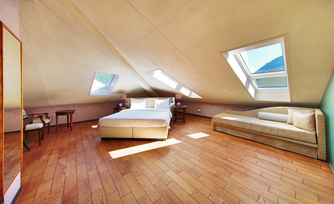 Boutique & Business Hotel La Tureta Гиубиаско Экстерьер фото