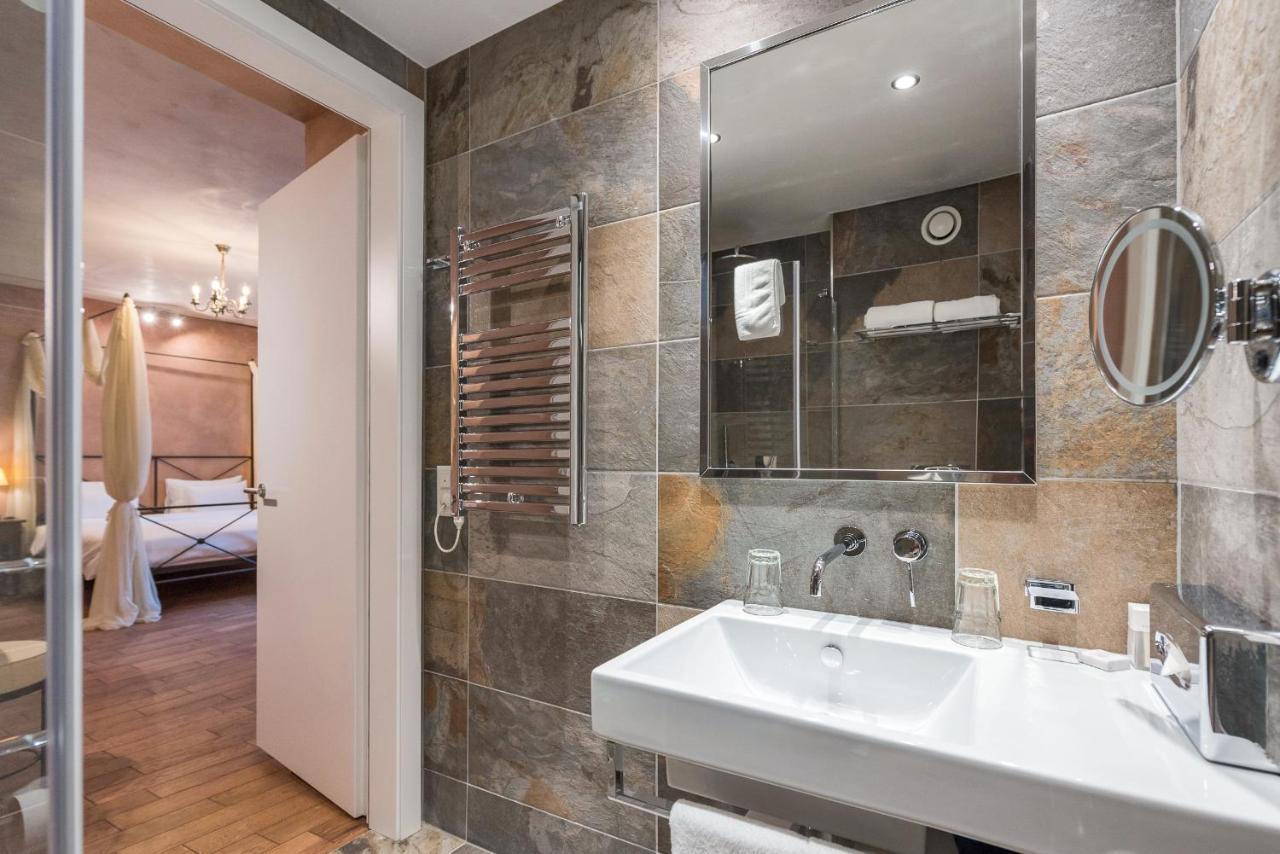 Boutique & Business Hotel La Tureta Гиубиаско Экстерьер фото